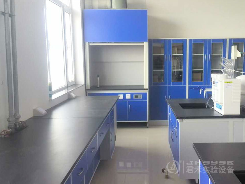 如何避免靜電對(duì)實(shí)驗(yàn)室設(shè)備的損害？